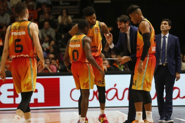 El Valencia recibe a Estrella Roja en duelo directo por la estela de playoffs