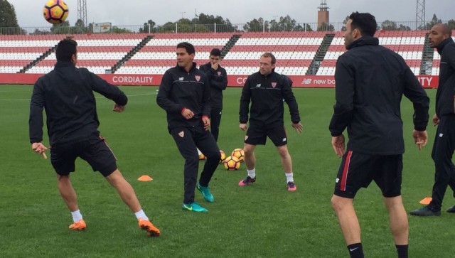Mariano y Carriço se unen a la baja de Nasri para recibir al Valencia