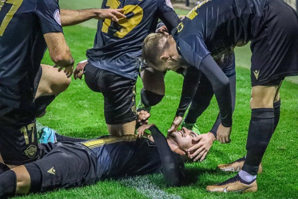 La locura del Intercity hace sufrir al Barça