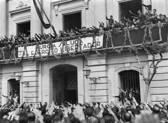 Hallan 500 fosas en 26 municipios de la Región con 1.800 muertos de la Guerra Civil y el franquismo