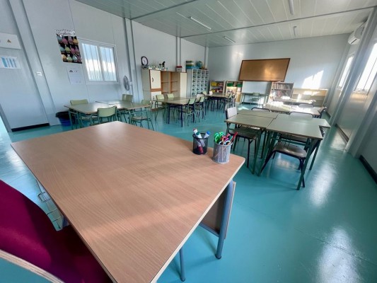 El Colegio Inmaculada de Torrevieja se traslada a barracones para iniciar su derribo y reconstrucción