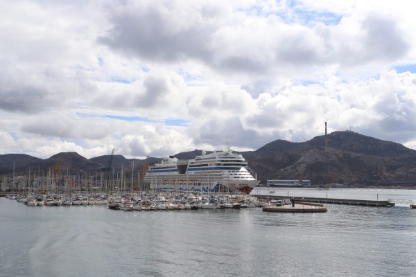 El Puerto de Cartagena consolida su posición como destino 'winterless' con la llegada de 10.000 turistas