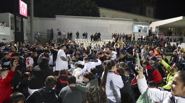 Machín recrimina a los suyos no haber competido con continuidad y Verdú apuesta por pasar página