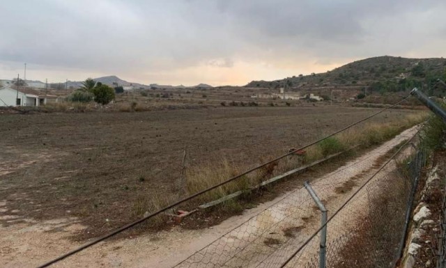 Una particular proyecta un área de caravaning en el Paraje de la Ofra en Aspe para 90 autocaravanas