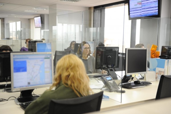 València acaba con la lista de espera de teleasistencia y atiende a 6.900 personas