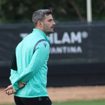 Jim dirigirá al CD Castellón este domingo en Irún
