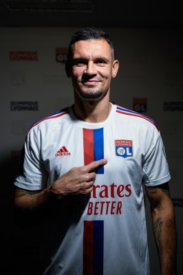 Dejan Louvren ficha de nuevo por el Lyon 10 años después