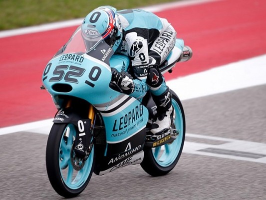 Kent parte con ventaja de 24 puntos respecto a Oliveira