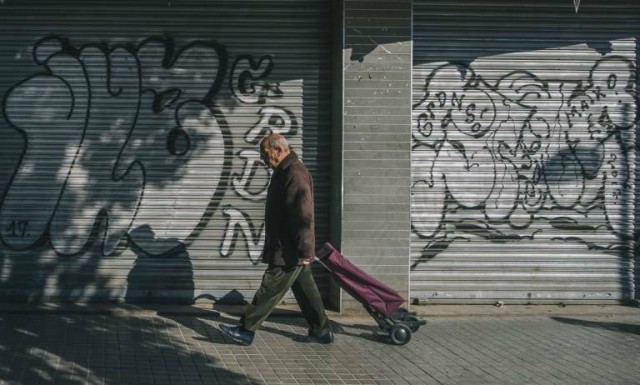 El 2023 arranca con subida de pensiones y rebaja del IVA de algunos alimentos