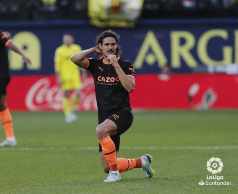 Cavani vuelve con el olfato intacto