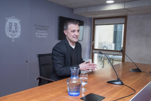 Compromís insta al bipartito de Alicante a unirse al Consell en el recurso sobre los depósitos del Puerto