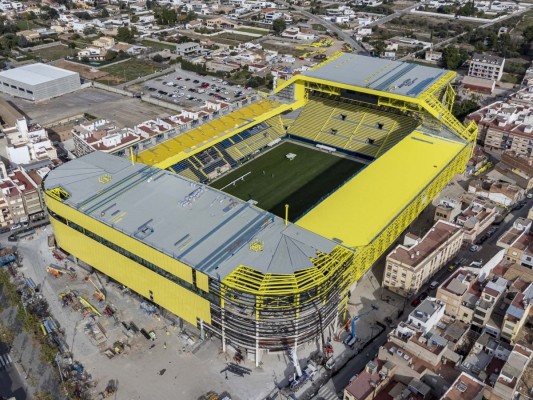 El Villarreal CF estrena este sábado su nuevo estadio de La Cerámica tras una ambiciosa remodelación
