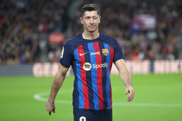 Robert Lewandowski podrá jugar el derbi ante el Espanyol tras recibir la cautelar