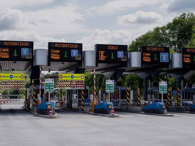 Tarifas de telecos, sellos, peajes de autopistas, gas y coches, principales subidas en 2023