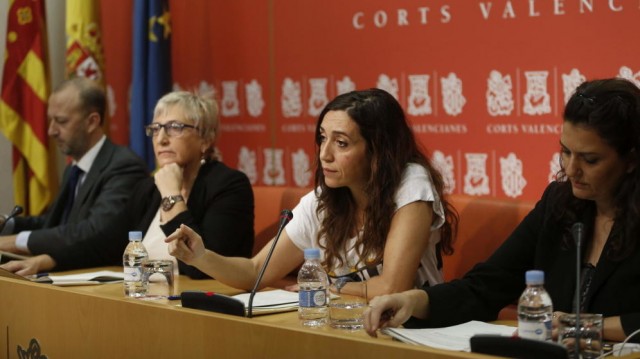Compromís pide un plan específico para eliminar los piojos de los colegios valencianos