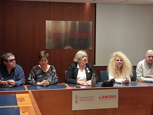 Sindicatos y patronal ponen por escrito el convenio de los collidors