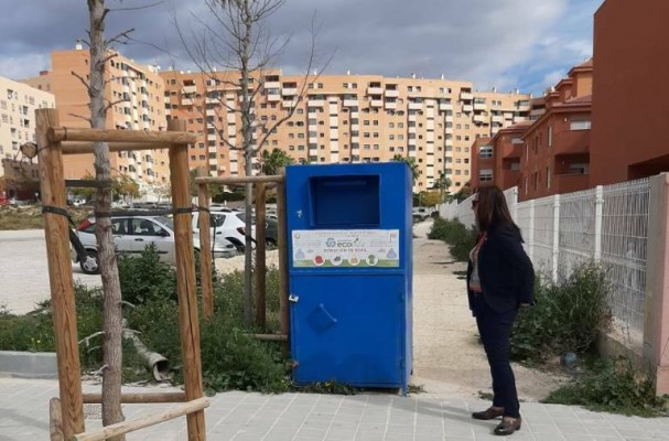 A vueltas con los contenedores ¿ilegales? en Alicante: el PSOE insta a retirar 22 por su 'perjuicio social'
