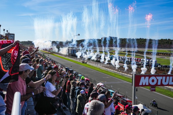 El Circuit Ricardo Tormo cierra 2022 con más público en las gradas y más actividad en la pista