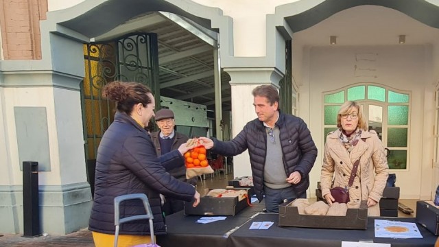 Nules promueve el consumo de clemenules en la 'prenochevieja' 
