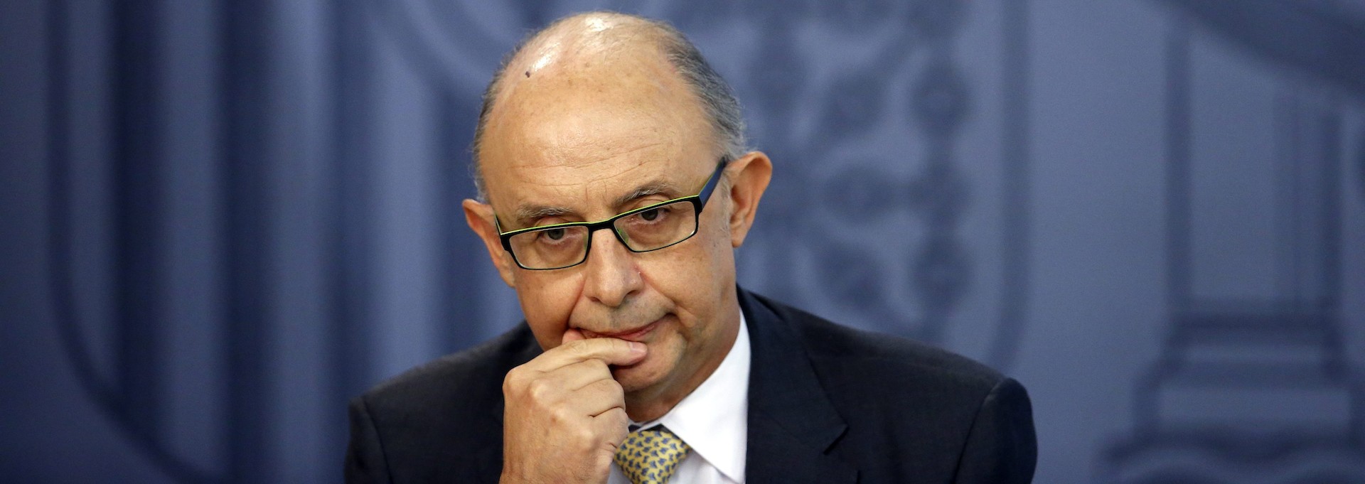 El PSOE pide a Montoro que aclare los criterios para repartir el déficit