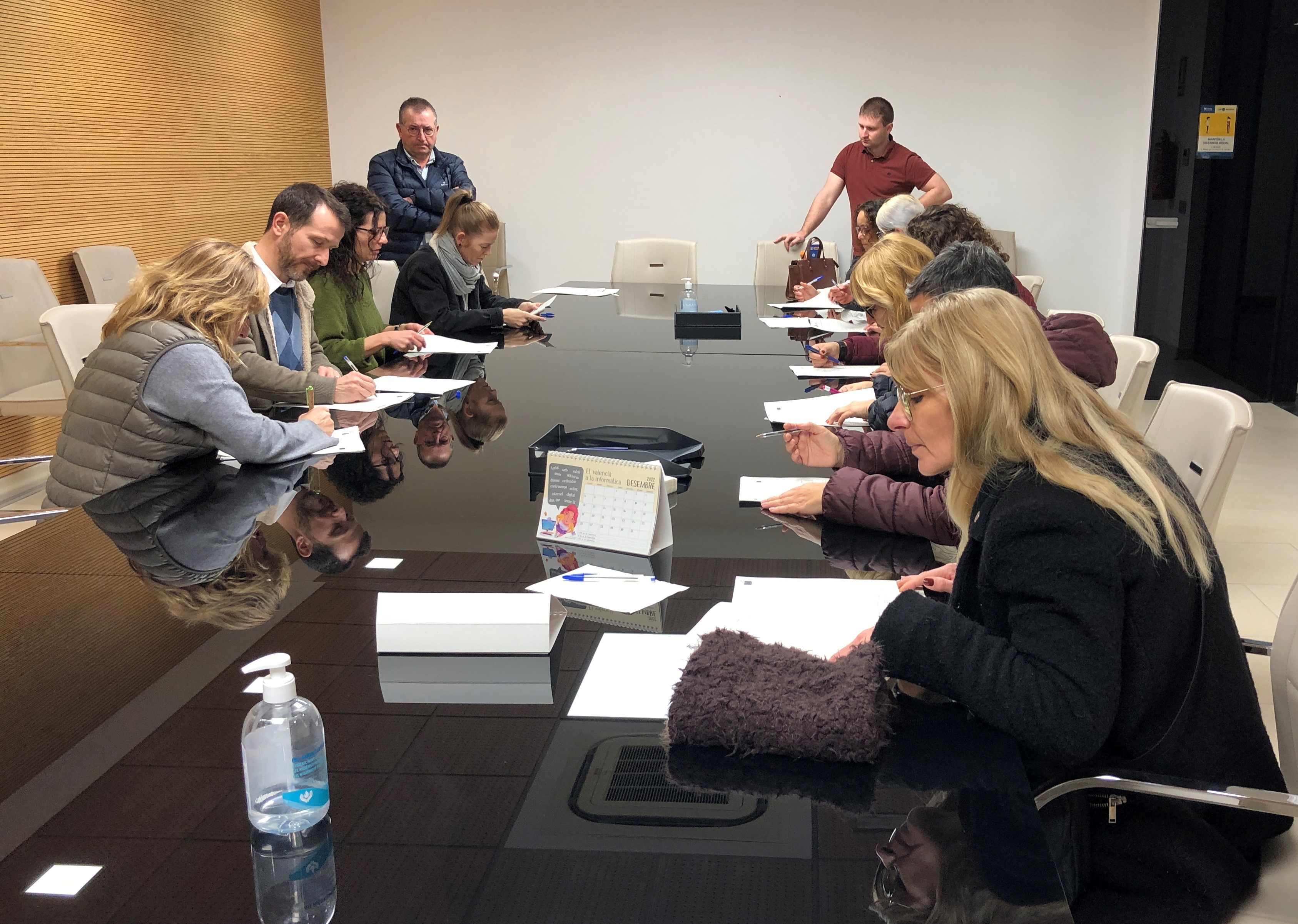 Un programa mixto de formación y empleo saca del paro a 10 vecinas de Almassora por 250.000 euros