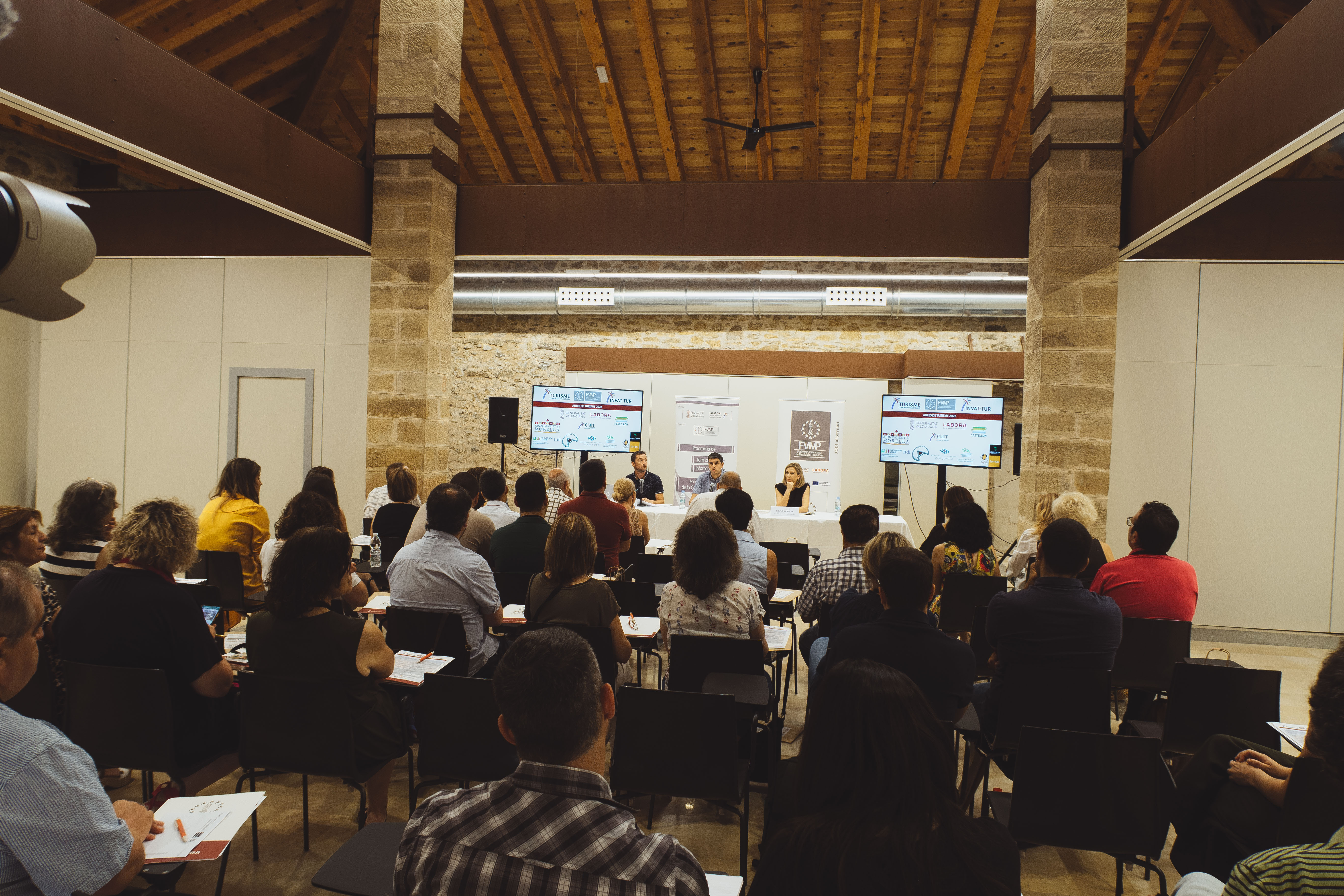 Labora y la FVMP impulsan la economía en pequeños municipios con agentes de empleo local