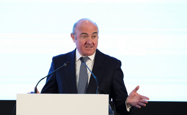 De Guindos anuncia que el BCE subirá más los tipos de interés según los datos económicos