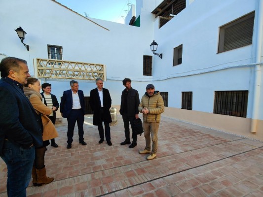Vivienda destina a la Pobla de Vallbona 370.000 euros para restaurar la antigua cisterna y su entorno urbano
