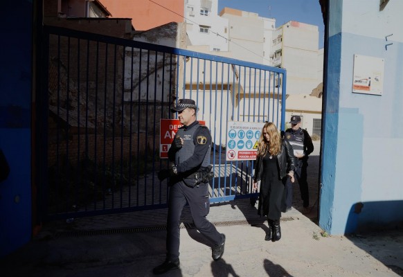 Los propietarios de las naves de Zaidía inician los derribos sin licencia del Ayuntamiento