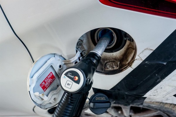 Adiós a la bonificación general a los carburantes, a partir de 2023 será solo para profesionales