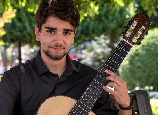 La asociación de guitarristas AGMA celebra sus 25 años con un concierto de Manuel Martínez Ariza