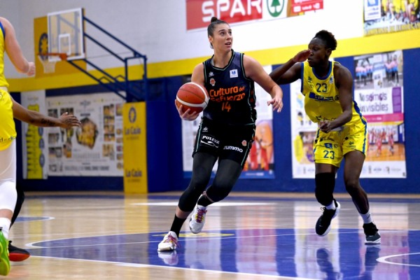 Victoria en Las Palmas y cabezas de serie en la Copa 