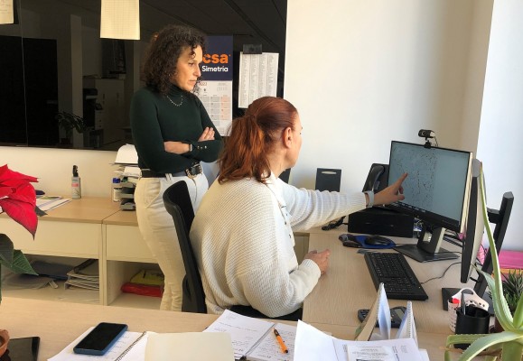 Almassora activa un servicio virtual para detectar desperfectos en

la calzada de la mano de Becsa