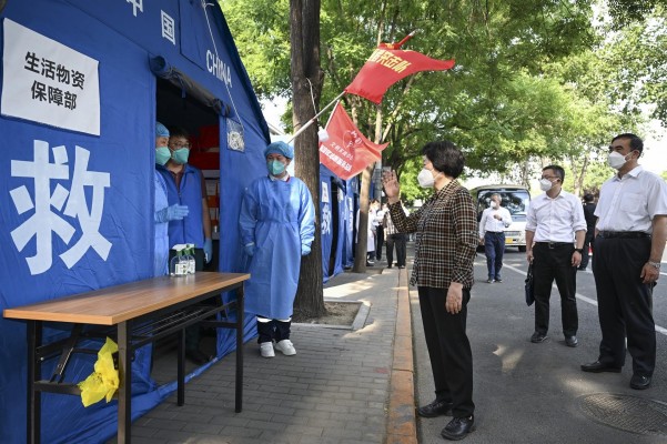 China reabrirá fronteras y terminará con la cuarentena para extranjeros desde el 8 de enero