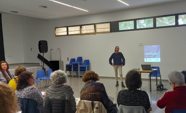 Alicante y AFA ofrecen formación especializada para cuidar a pacientes con demencia