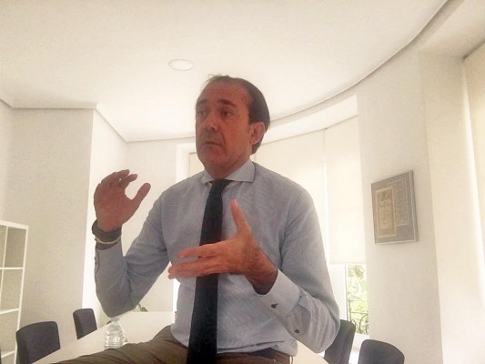 Víctor M. Ruiz (Qrenta): 