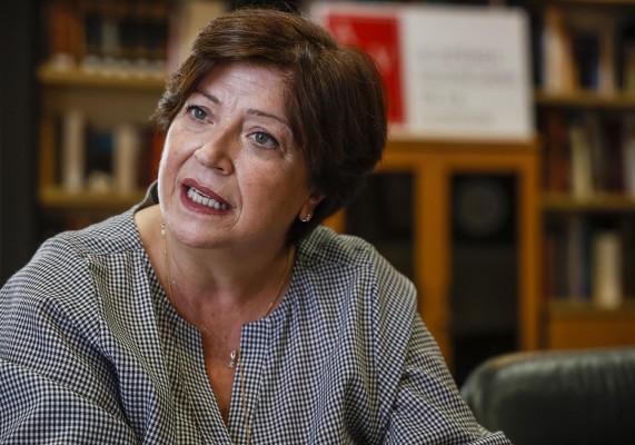 La AVL prepara un informe sobre la homologación de los títulos de valenciano en el sistema educativo