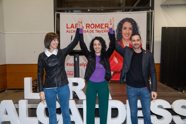 Lara Romero se presenta como candidata del PSPV a la alcaldía de Tavernes de la Valldigna