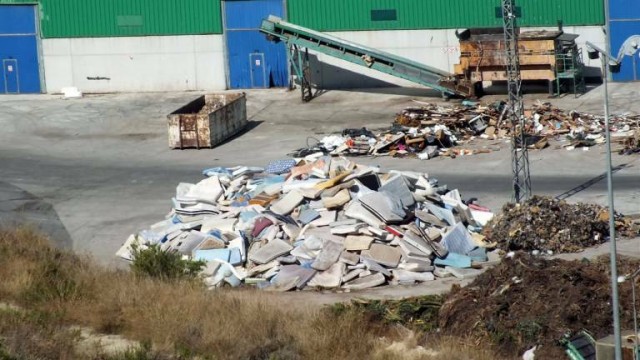 Vecinos de El Campello denuncian que ampliar el vertedero sería 