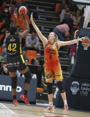 El Jairis es apabullado en Valencia en el estreno de la canadiense Konig (92-60) 