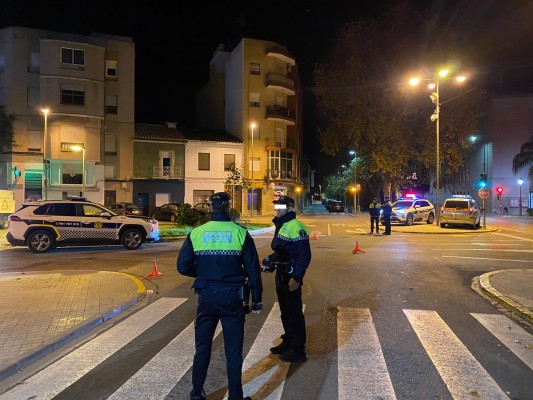  La Policía Local de Sueca incrementa los esfuerzos en el mes de diciembre en materia de seguridad

