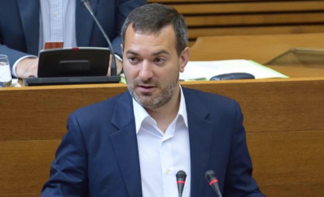 La Fiscalía archiva la denuncia del PP contra el diputado de Compromis Jordi Juan