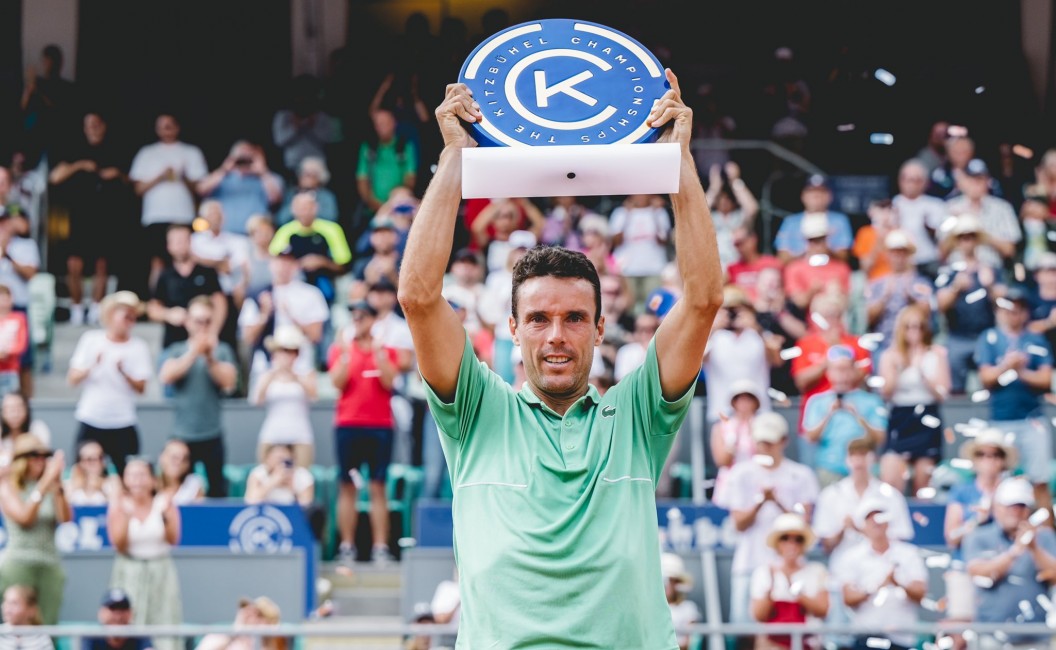 Foto: @BautistaAgut - 
