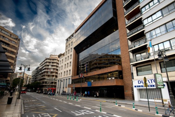 Debajo de la burocracia, está la arquitectura
