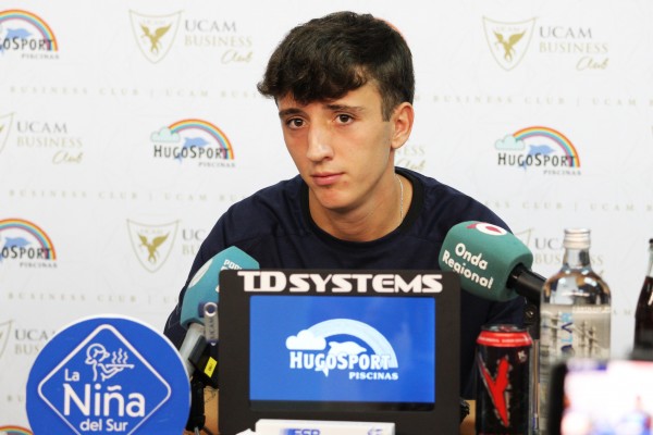 El joven extremo Diego Iglesias deja el UCAM CF 