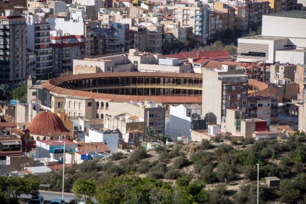 Alicante proyecta cubrir la Plaza de Toros para potenciar los eventos durante todo el año