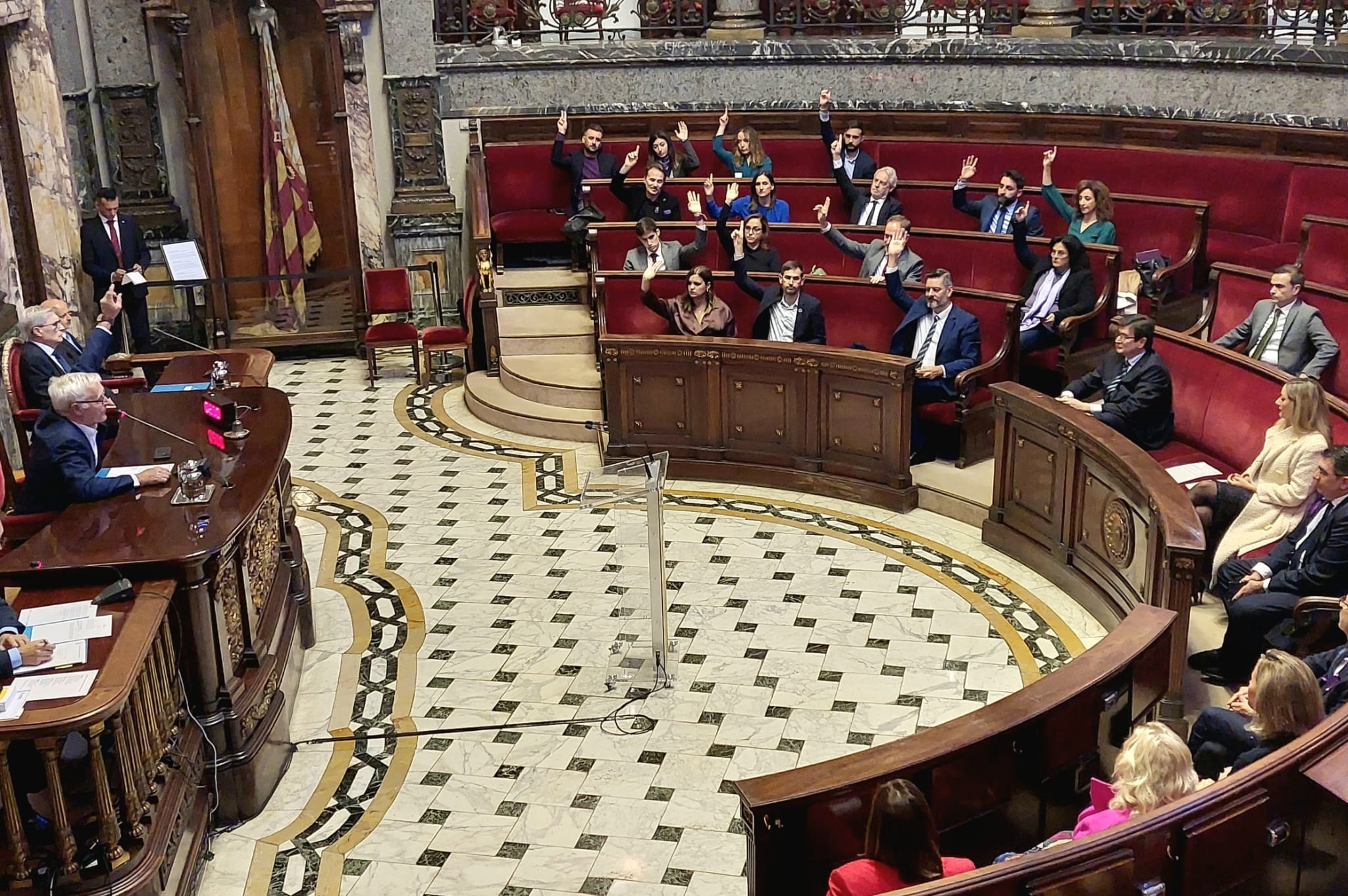 València aprueba sus Presupuestos para 2023, con más de 1.000 millones de euros