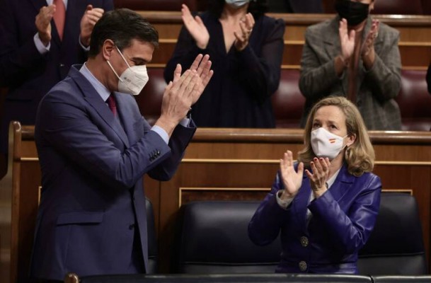 ¿Deconstruirán España los españoles?