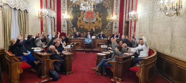 Alicante se une por la variante de Torrellano y por Sempere, pero se rompe por el agua y los barrios