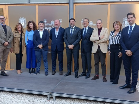 Alicante y APHA estrechan su colaboración para reforzar la ciudad como destino turístico excelente